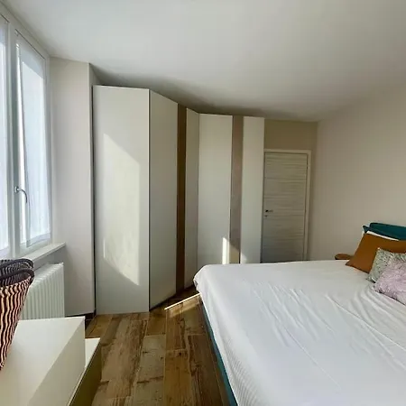 Montefiori, Rustic Glow *