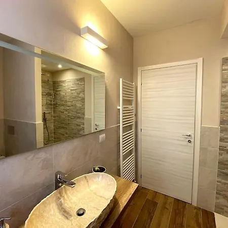 Montefiori, Rustic Glow Apartment Esino Lario